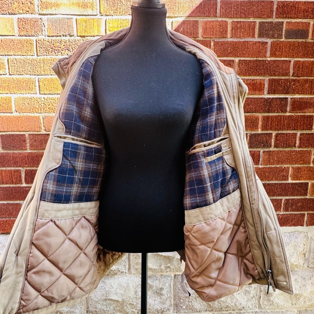 Beige XLG Zippered Jacket by Retreat
